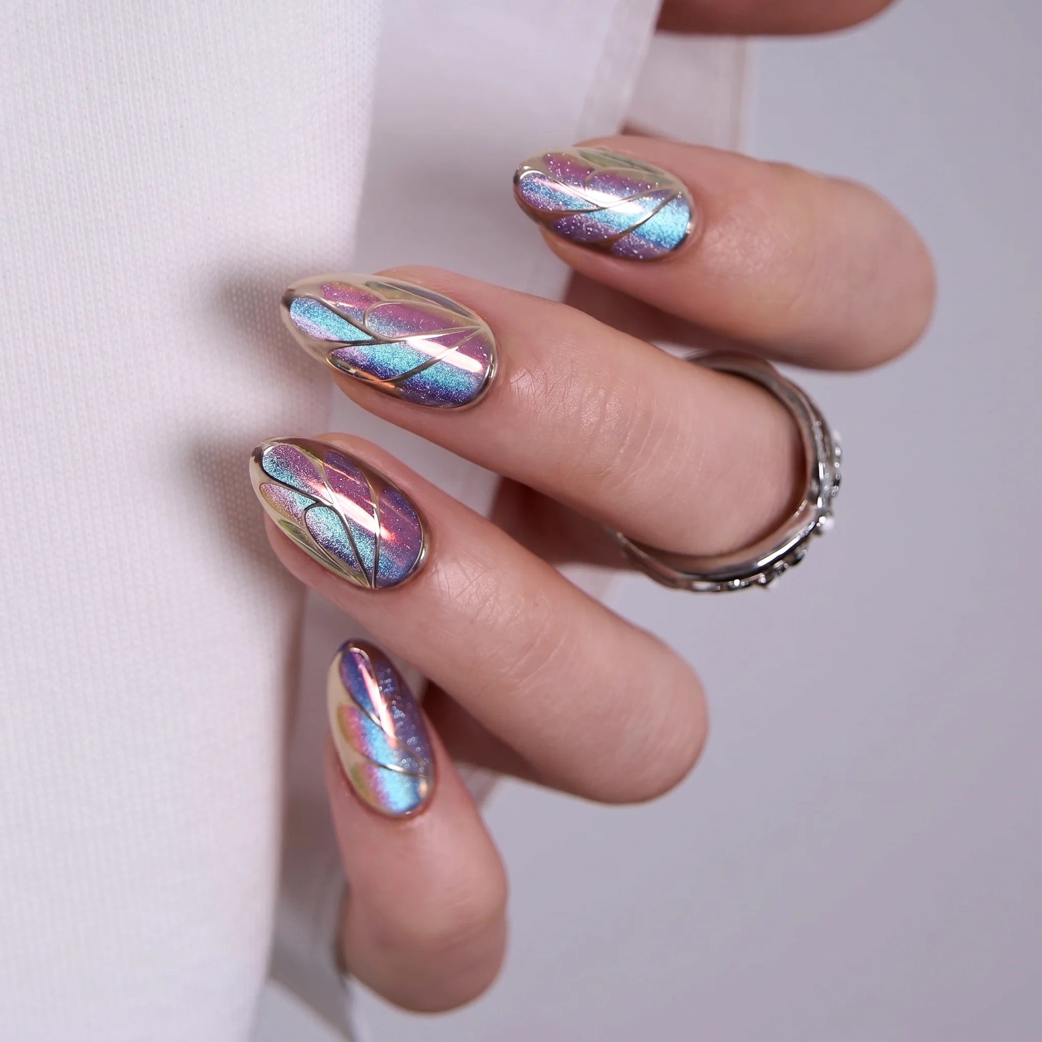 Designer's Pick | Aurora Wings - S Almond - Image 3