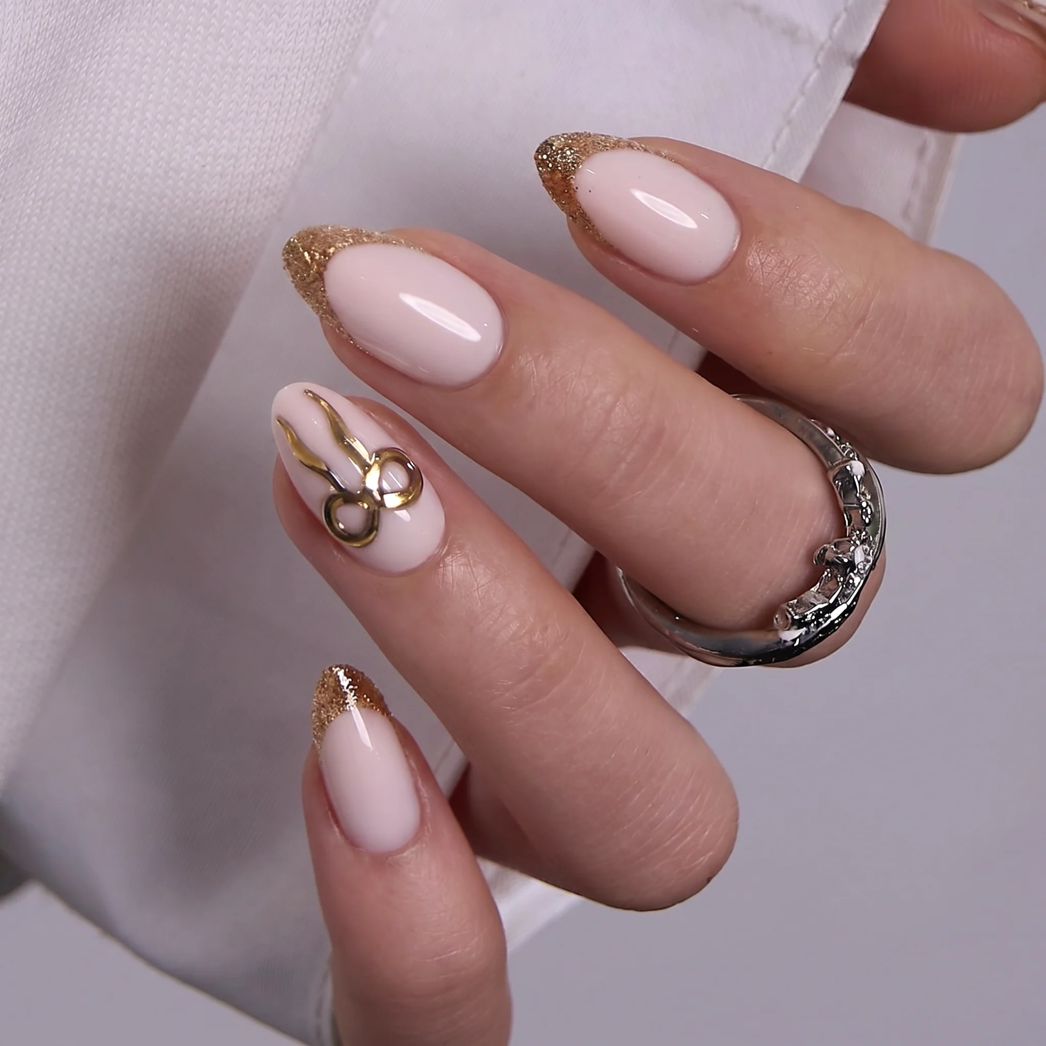 Designer’s Pick | Golden Poise – S Almond - Image 4