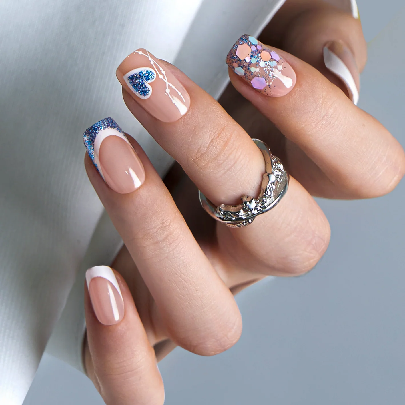 Designer’s Pick | Starry Kiss – M Squoval - Image 2