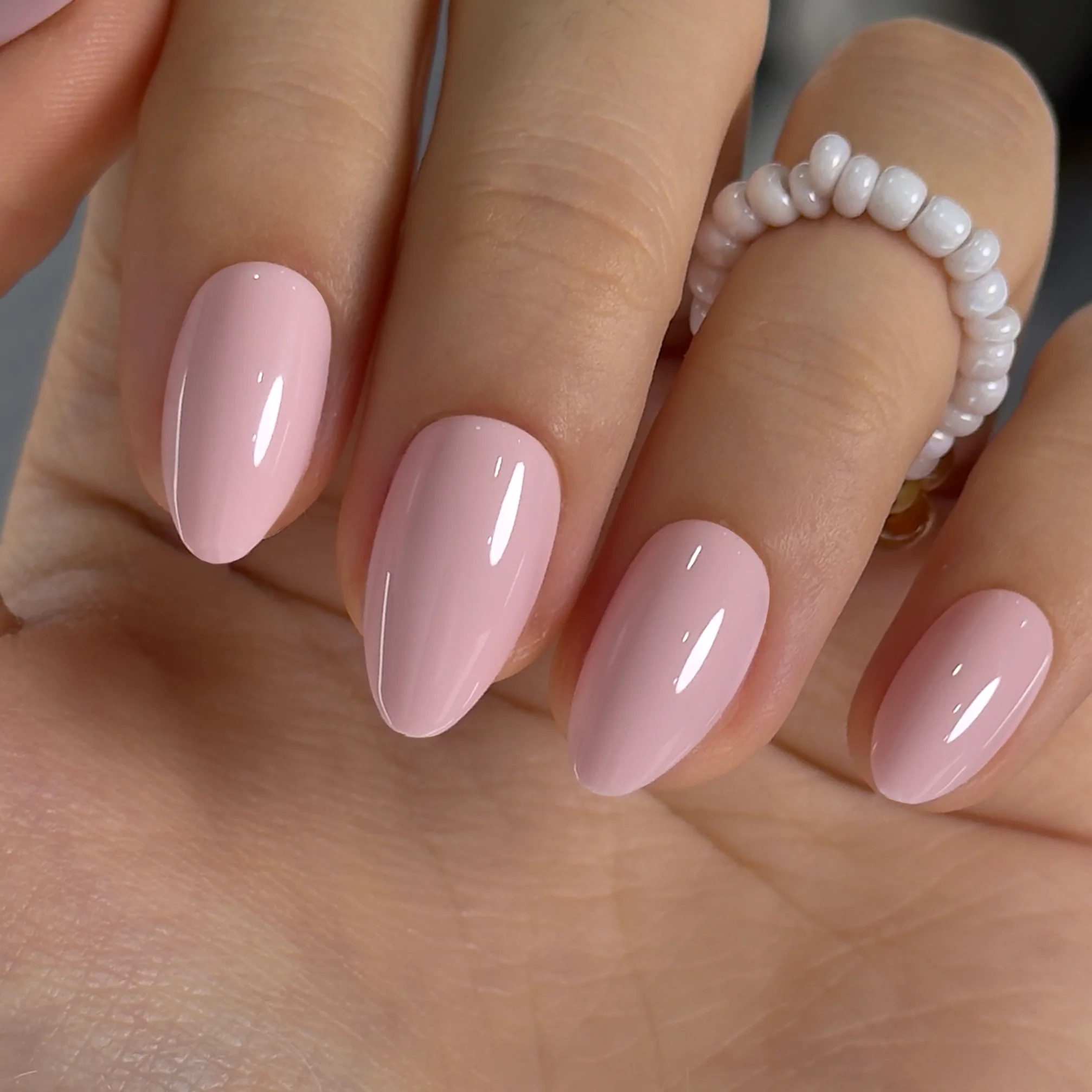 Gentle Glow – S Almond
