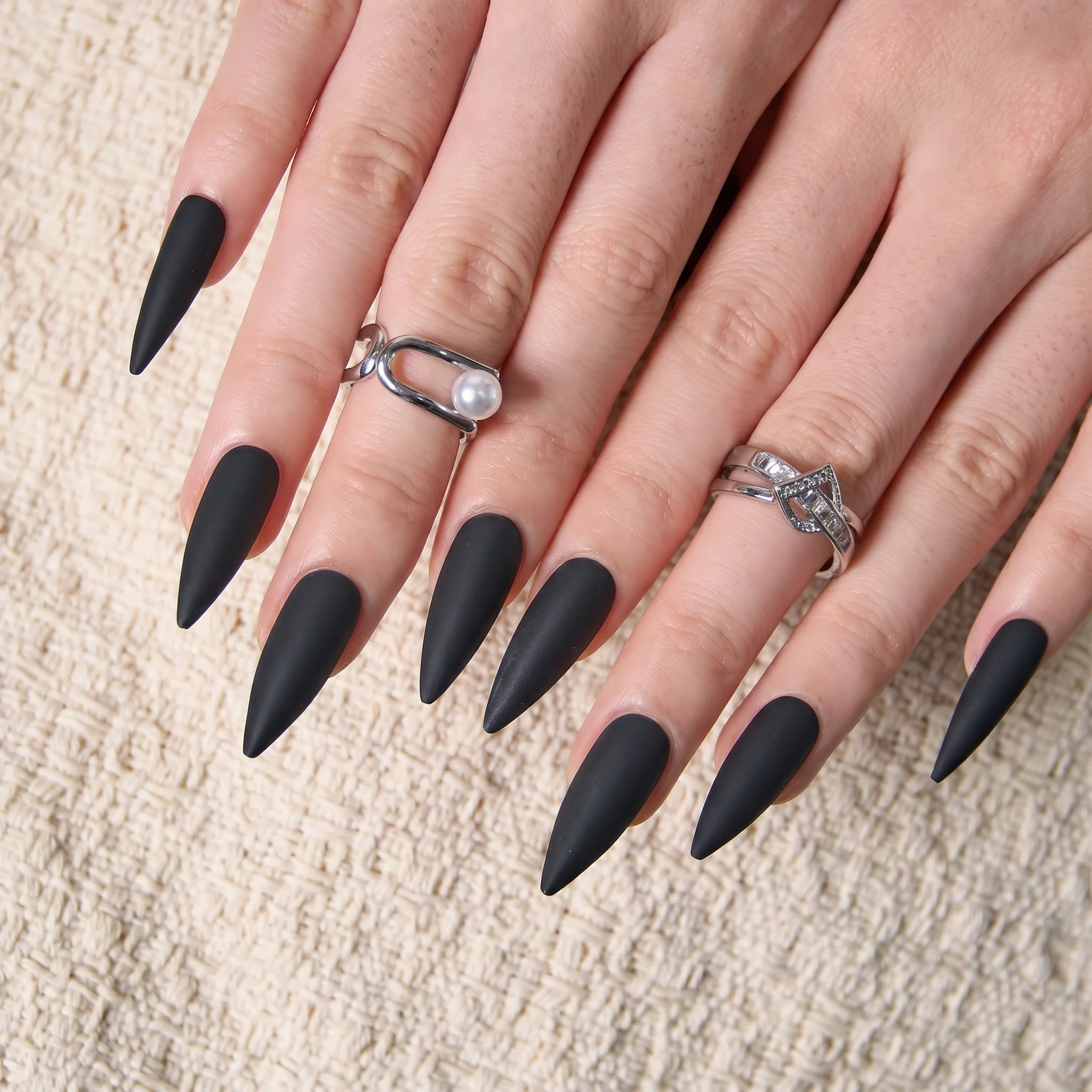 Obsidian Silk – L Stiletto - Image 2