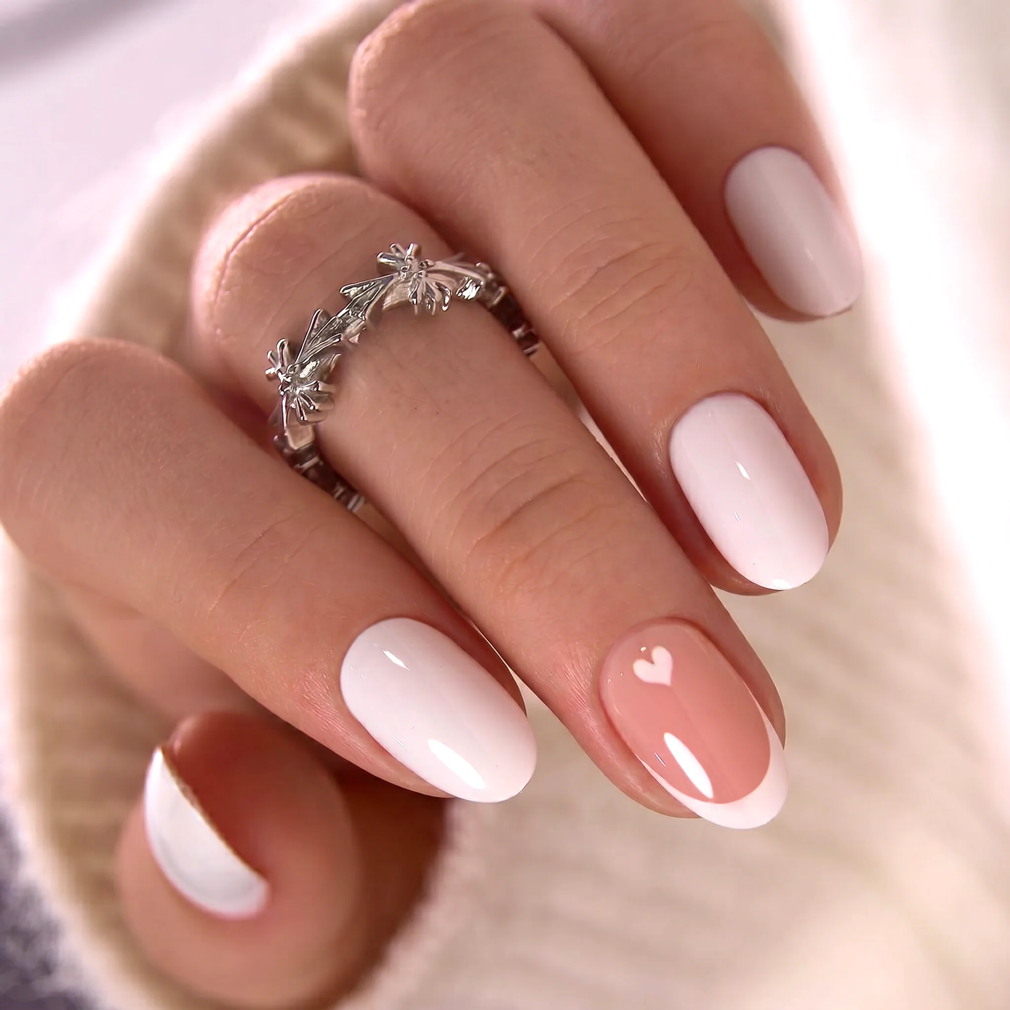 White Heart – S Oval - Image 2