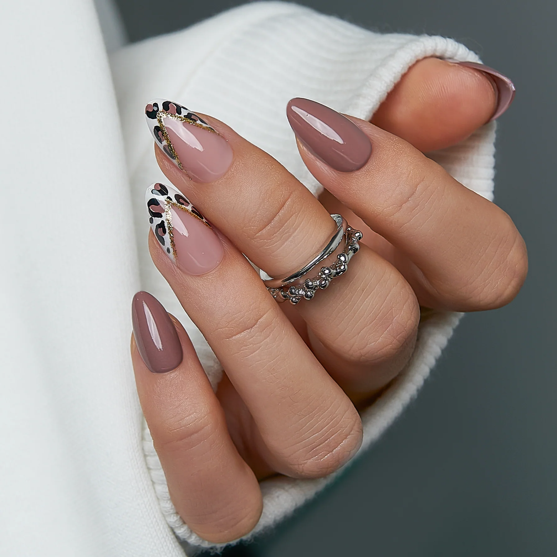 Elegant Leopard – S Almond - Image 2