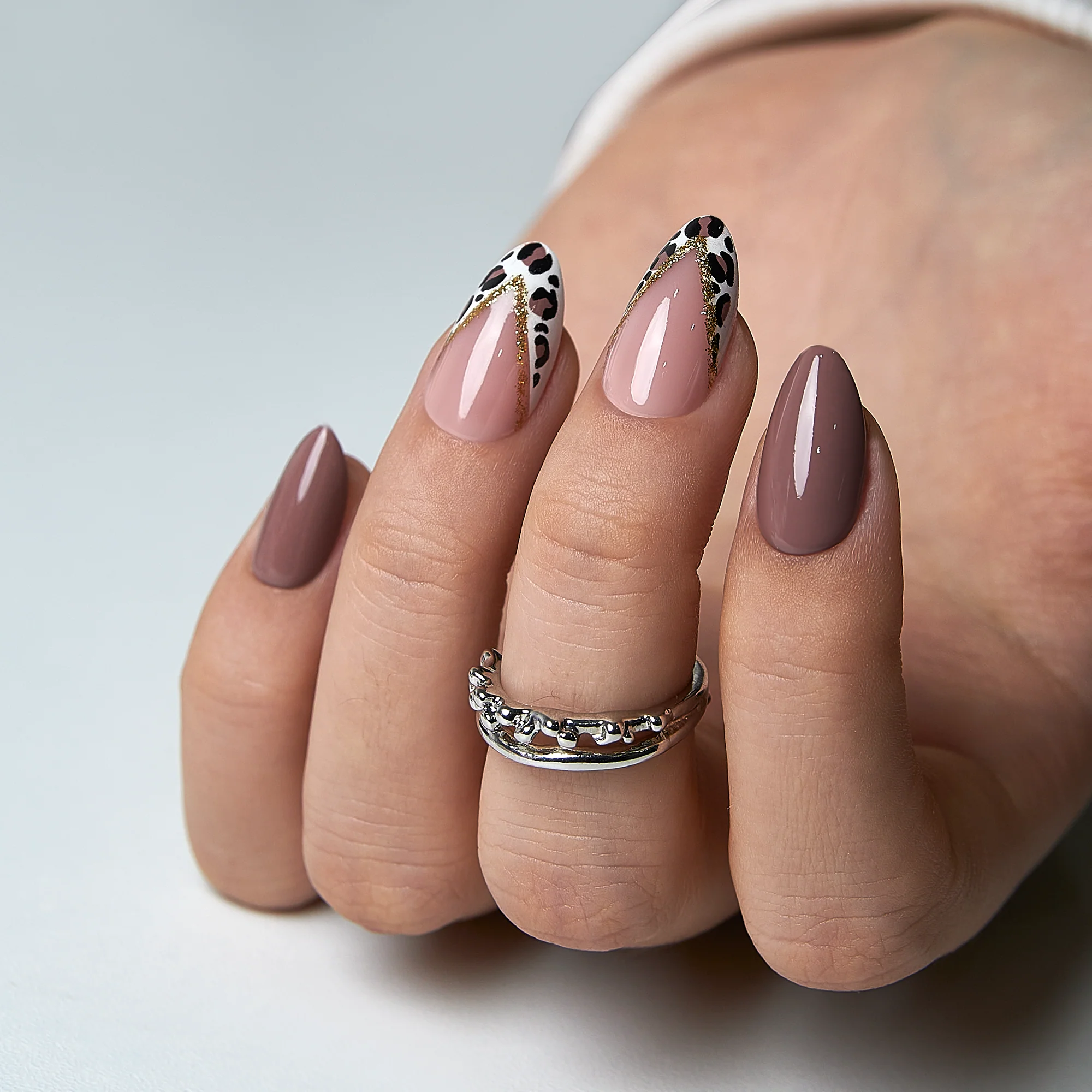 Elegant Leopard – S Almond - Image 3