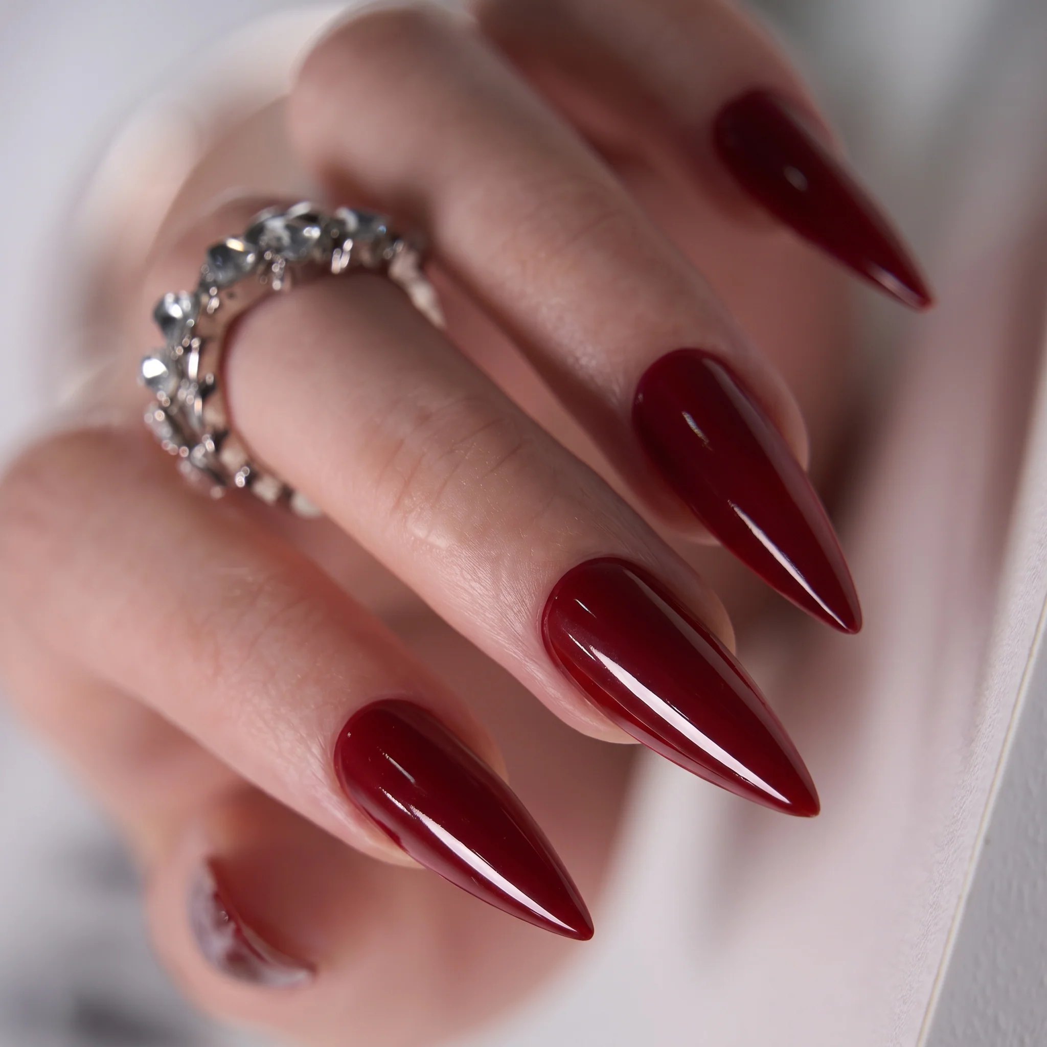 Ruby Veil - L Stiletto - Image 4